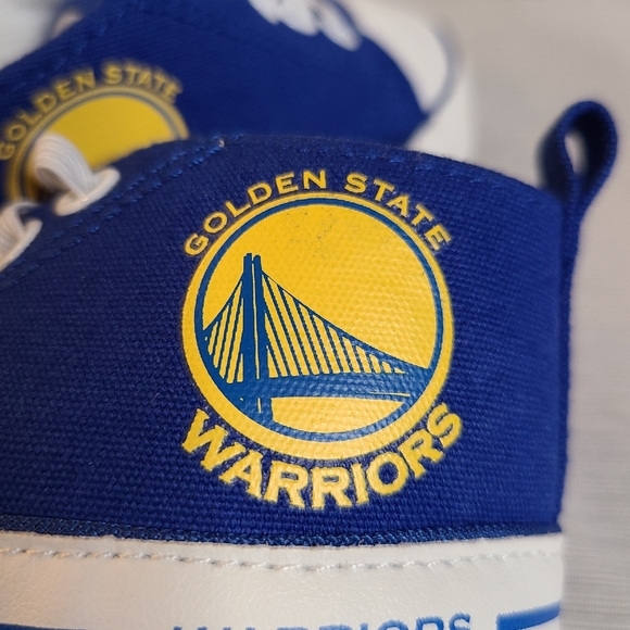 Baby Fanatics Warriors Crib Shoes - Picture 6 of 13